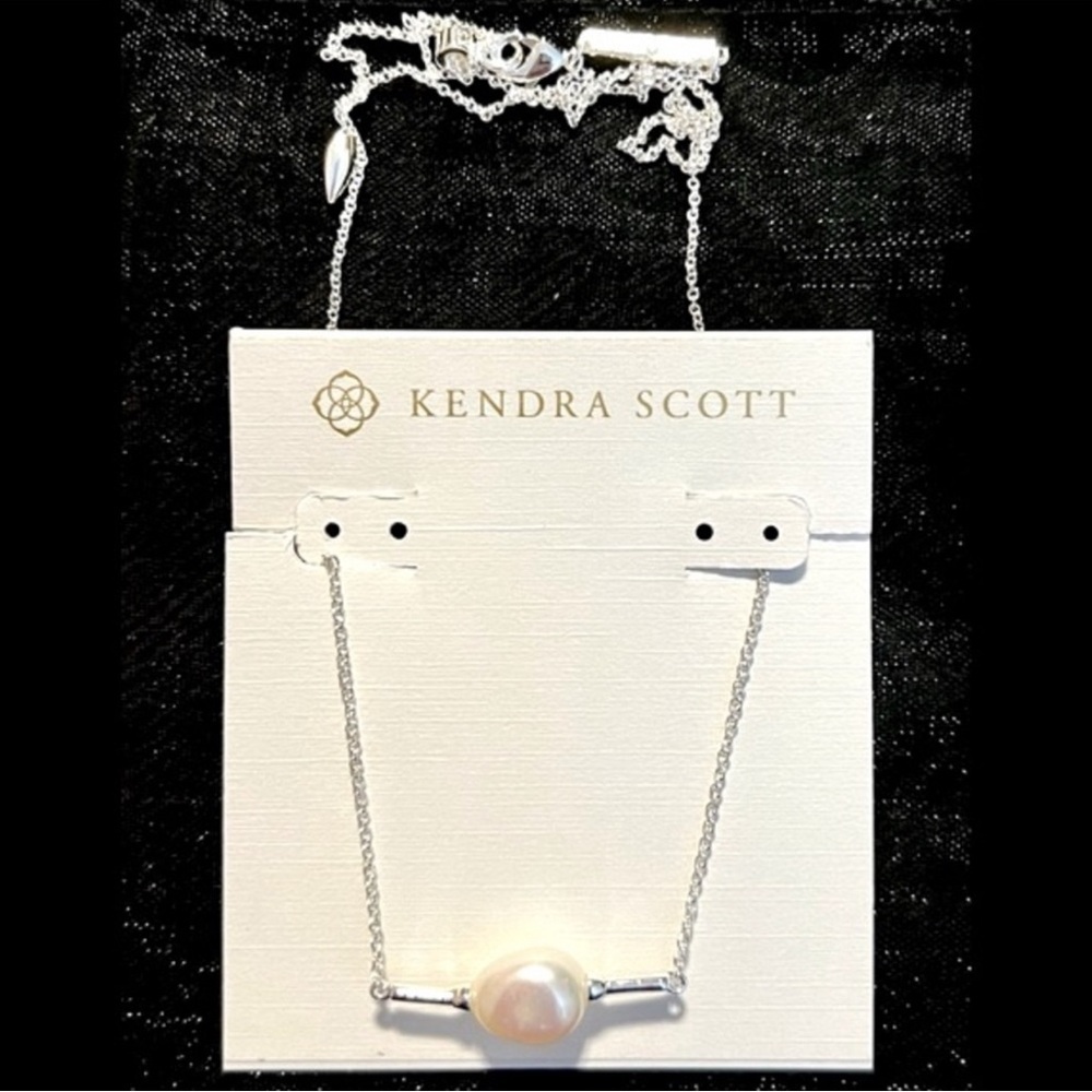 LOWEST PRICE AUTHENTIC KENDRA SCOTT 🆑 Final Sale-No Offers-No Shipping Discount - Picture 3 of 3